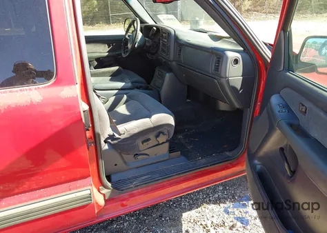 2001 Chevrolet Silverado 1500 Ls из США, поврежденный, VIN 2GCEC19T711175416